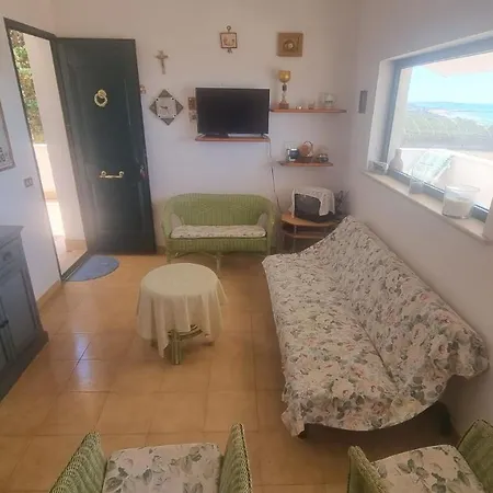 Holiday home Casa Girasole Granelli